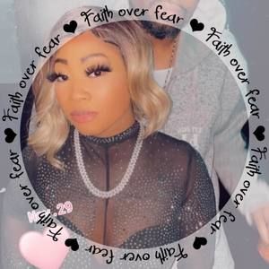 Meet your Posher, Felecia